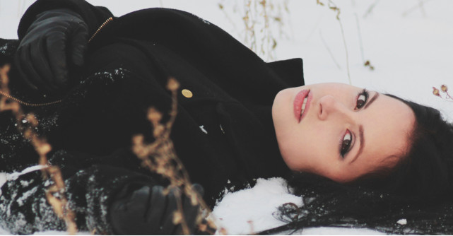 Paltoanele de lână groase și călduroase sunt perfecte iarna aceasta!