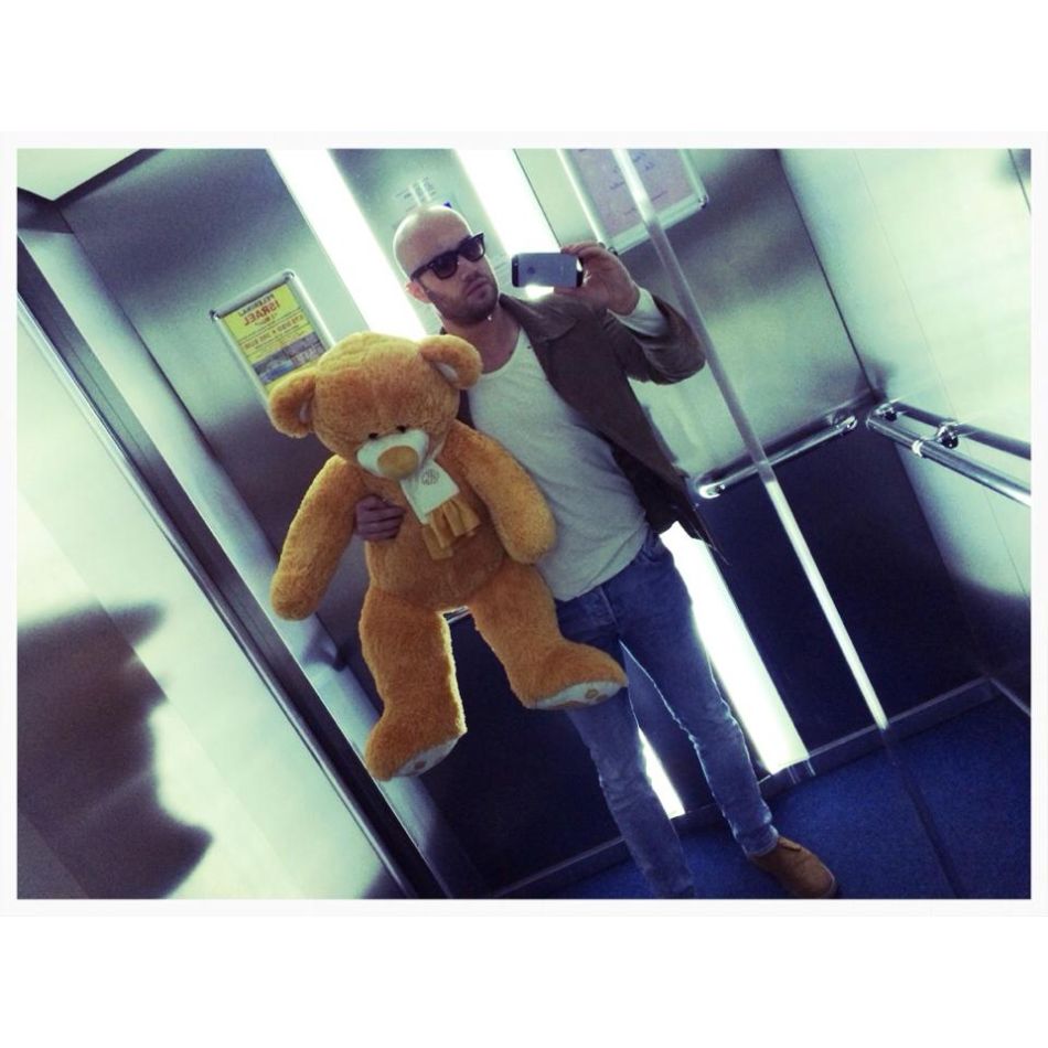 Mihai Bendeac, val de comentarii după ce s-a lăsat pozat în lenjerie intimă: Sunt zile în care mai bine mori...