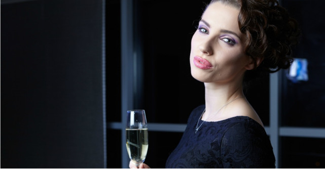 5 trucuri pentru un look special de ultim moment înaintea petrecerii de revelion