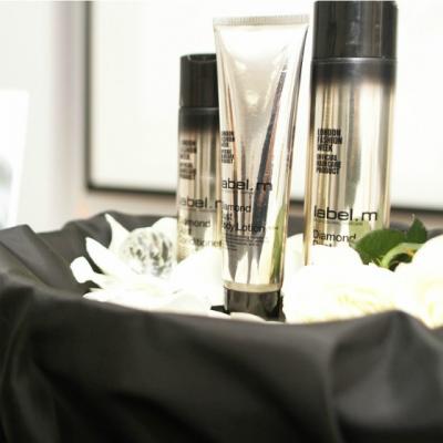 Beauty One lanseaza in Romania label.m Diamond Dust