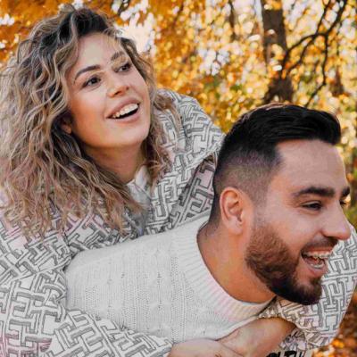 Călătorind prin viață: Povestea Ioneștilor despre aventură, dragoste și stil