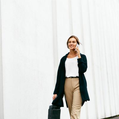 Modele de sacouri pentru ținute smart casual de primăvară