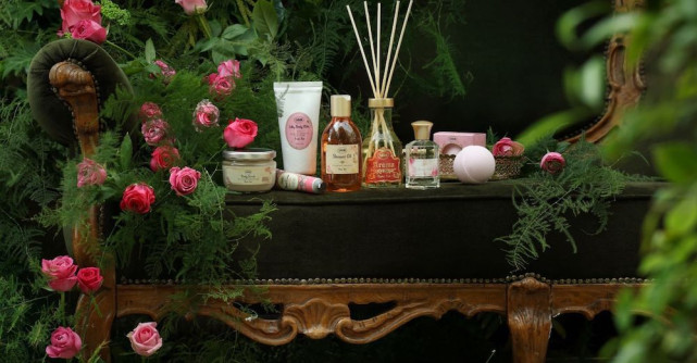 Festive Roses - un look premium de primăvară by SABON 