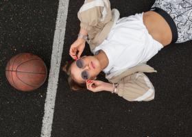 Sport & Chic: Cum hainele athleisure devin mai elegante în acest sezon