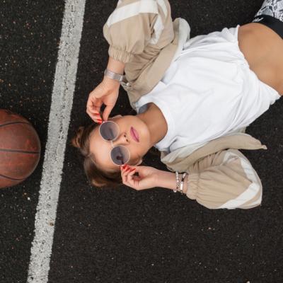 Sport & Chic: Cum hainele athleisure devin mai elegante în acest sezon