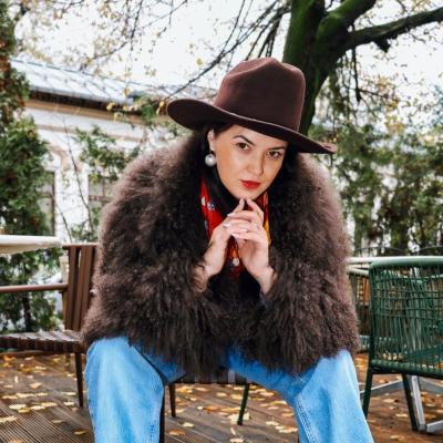 Maia Feloiu: „Momentul potrivit este un mit. Începe acum.