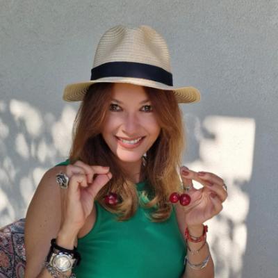 Anca Țurcașiu a surprins pe toată lumea: M-am întors la școală la 56 de ani! Decizia neașteptată a artistei