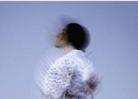 Holy Molly te îmbie cu miros de Liliac - primul EP al artistei
