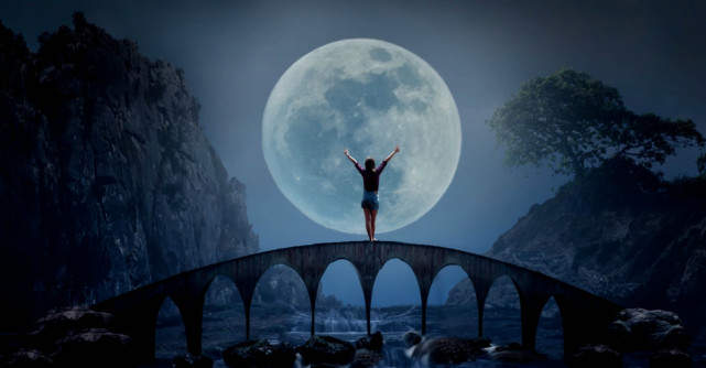 Luna Plină de pe 24 octombrie pregătește schimbări frumoase pentru aceste zodii