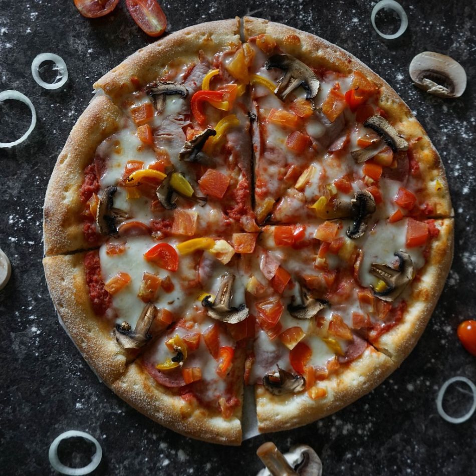 Pizza de casă: Cum să aduci gustul Italiei în bucătăria ta