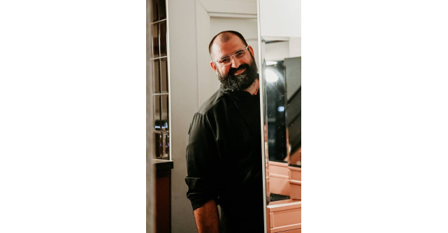 Adrian Hădean aduce Kitchen Battle, în premieră, în România Miza duelului între chefi