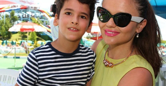 Băiatul lui Mădălin Ionescu a ajuns la vârsta majoratului. Uite ce mesaj emoționant i-a transmis Cristina Șișcanu