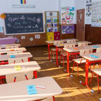 Lidl Romania investeste 70.000 euro in modernizarea scolii din Bontida 