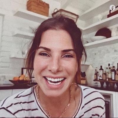 Sandra Bullock și Keanu Reeves, relație aparte. Prietenie ca a lor, tot mai rar întâlnită!