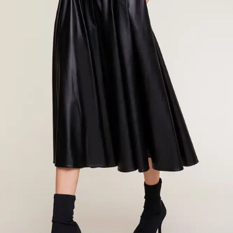 Fuste Chic: Cheia unor ținute spectaculoase în sezonul rece