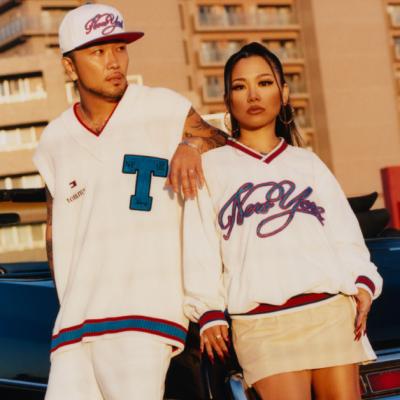 TOMMY COLLECTION BY TOMMY JEANS SE ÎNTOARCE  ÎN SEZONUL PRIMĂVARA ‘23 