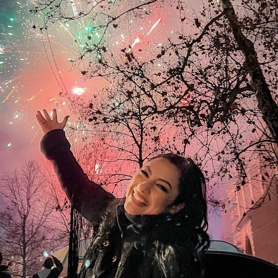 Andra, dublă petrecere în familie! Vezi cum a sărbătorit artista ziua sa de naștere, dar și 15 ani de la căsătorie