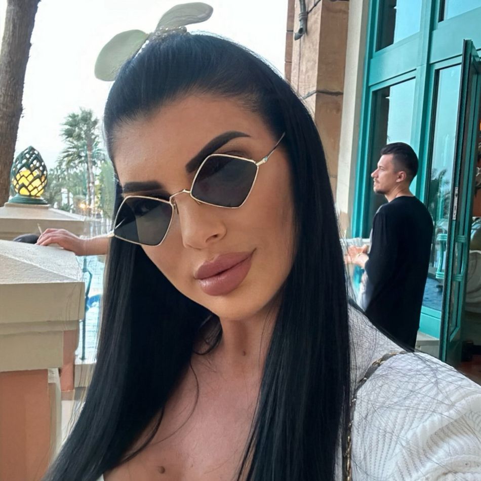 Momente de panică în familia Andreei Tonciu! Alertă cu bombă în fața vilei de lux