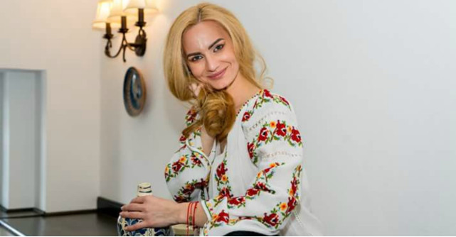 Delia Barbu a lansat primul videoclip la o piesă de pe noul ei album