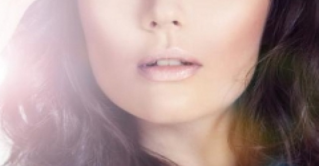 Dove iti ofera cu 40% mai multa hidratare si stralucire!