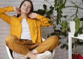 Cum să creezi un look relaxat și chic pentru weekend