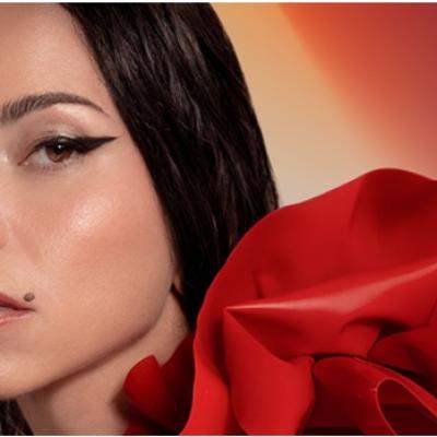 INNA dă startul turneului european Echoes cu un moment emoționant pe străzile Parisului 