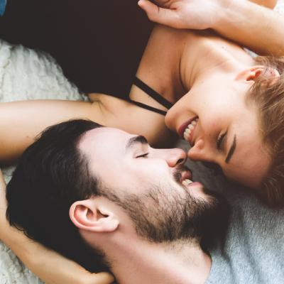 10 Lucruri pe care cuplurile fericite le fac în fiecare zi
