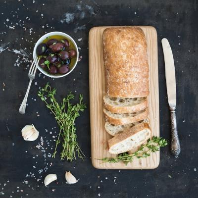 Ce se intampla cand renunti la paine? Cele 7 efecte