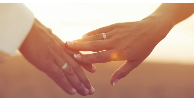 Aceasta femeie a divortat de 10 barbati. Motivul?