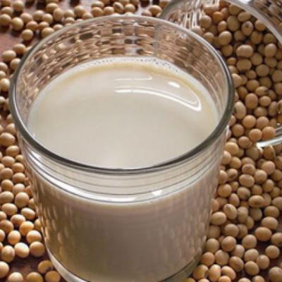 Laptele de SOIA: 6 beneficii pentru care merita sa il incerci