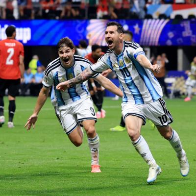 Nebunie totală la Cupa Mondială: Messi a reușit imposibilul, s-au bătut recorduri istorice și urmează sferturile de foc!