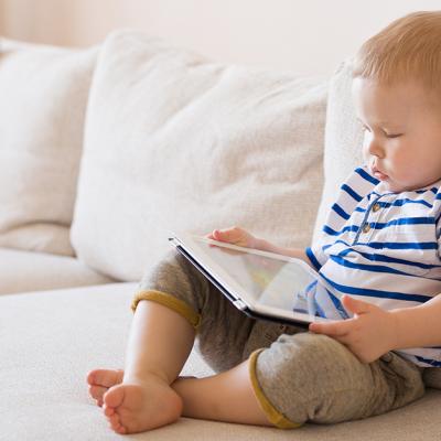 Autismul VIRTUAL: 5 informații pe care orice părinte trebuie să le cunoască