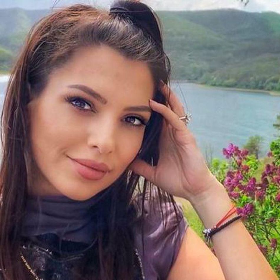 Celia se pregătește de o nouă etapă! Uite cum arată artista cu o săptămână înainte de a naște și ce mesaj emoționant a scris 