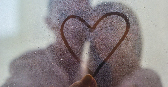 Esti indragostita nebuneste? Cum sa iti pastrezi echilibrul in relatie