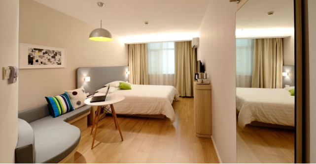 3 avantaje aduse de transformarea garsonierei într-un apartament de două camere