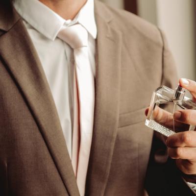 13 parfumuri bărbătești pe care femeile le găsesc irezistibile