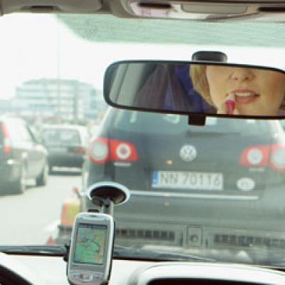 Parerea misoginului: Femeile la volan ne dau fiori, cand stam in dreapta