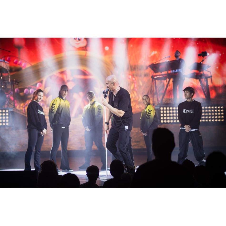 Voltaj încheie anul 2022 cu un concert inedit la Sala Palatului, în fața a peste 4000 de oameni