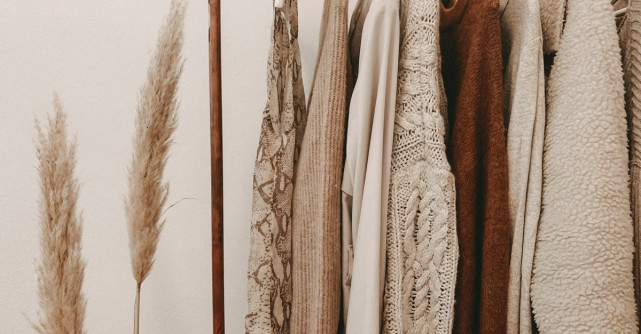 Garderoba capsulă de toamnă: Cum să fii șic și versatilă cu doar câteva piese esențiale