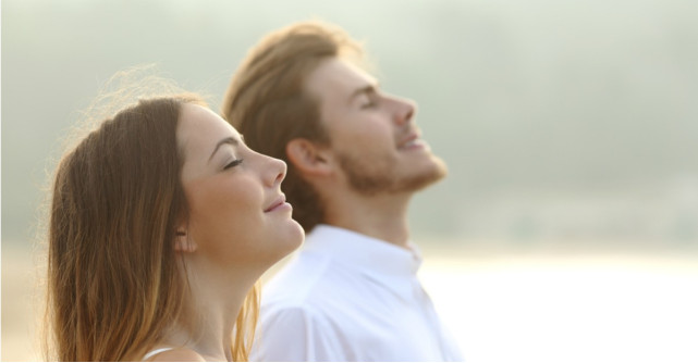 4 Tehnici de respiratie pentru a reduce stresul