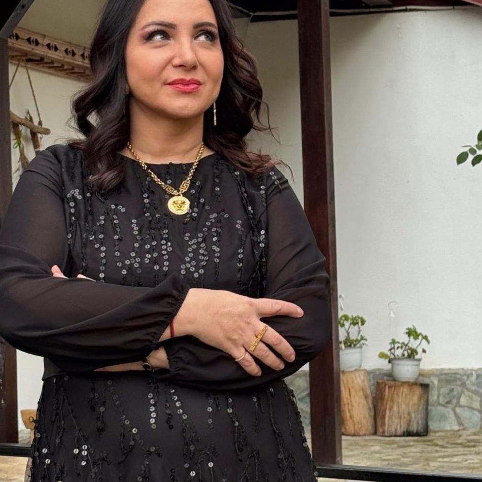 Carmen Șerban, sperietură teribilă la volan! Artista a căzut cu mașina într-o groapă: Am crezut că mi s-a zdrobit mașina