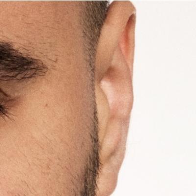 Liviu Teodorescu lansează Un Minut – despre respectul de sine și iubirea adevărată