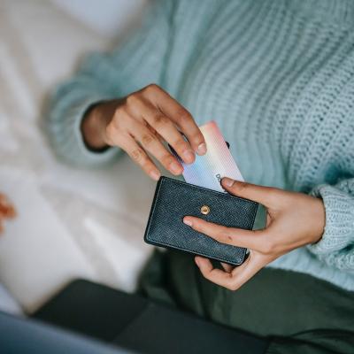 Cum ajungi să fii independentă financiar: patru sfaturi practice