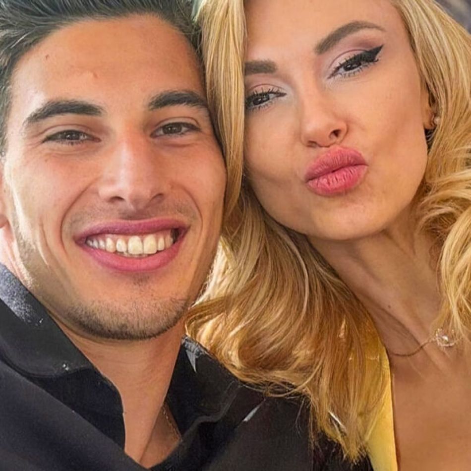 Andreea Bălan a plecat din România, după Victor Cornea: În sfârșit îl îmbrățișez și-l pup pe iubitul meu...