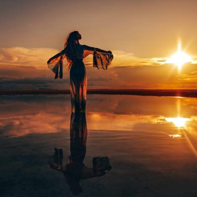 Horoscopul lunii IUNIE: ies la iveala vulnerabilitati, atat sufletesti, cat si din sfera sanatatii