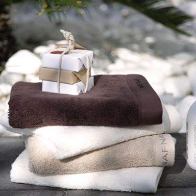 20 de accesorii pentru baie