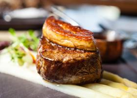 Foie gras - delicatesa controversată din ficat de rață