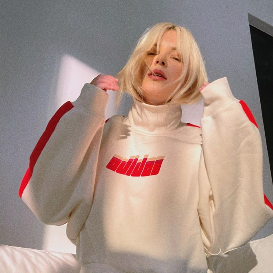 Interviu Delia Rus. Hai să o cunoști pe artista pop ale căror piese au milioane de vizualizări