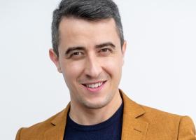 Boala invizibilă care ne distruge coloana vertebrală la birou. Semnalul de alarmă tras de fizioterapeutul Alexandru Ilie