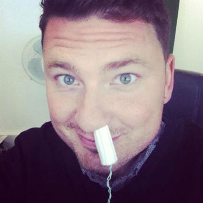 A postat aceasta imagine pe internet. De ce a facut asta?